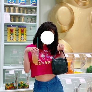 Very cute magenta crop top size 4-6